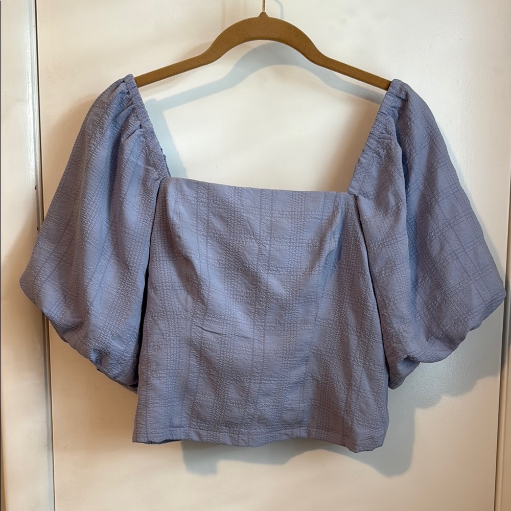 NWOT Melrose & Market Lavender Puff Sleeve Top